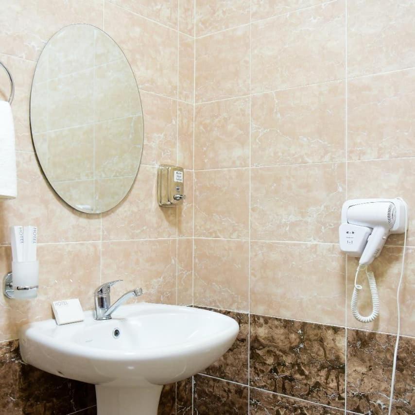 Alatau Hotel Αστάνα Εξωτερικό φωτογραφία